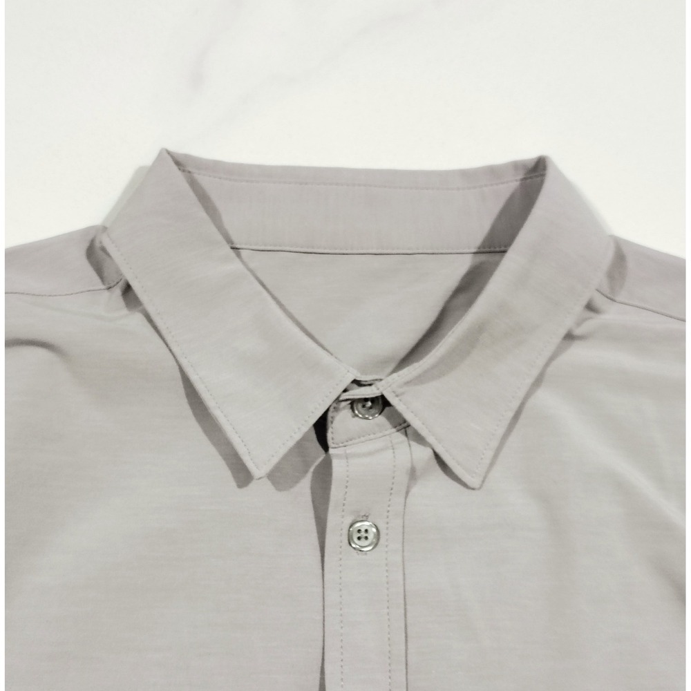 Vuori Bridge Short Sleeve  Shirt Men's Size Large Gray V184 - Picture 2 of 10